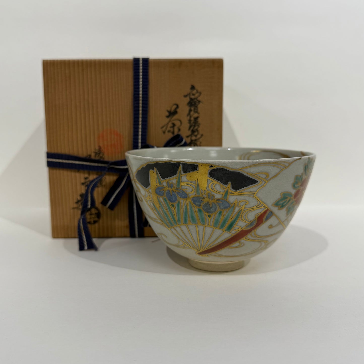 SBKTB122  色繪流水扇面茶碗