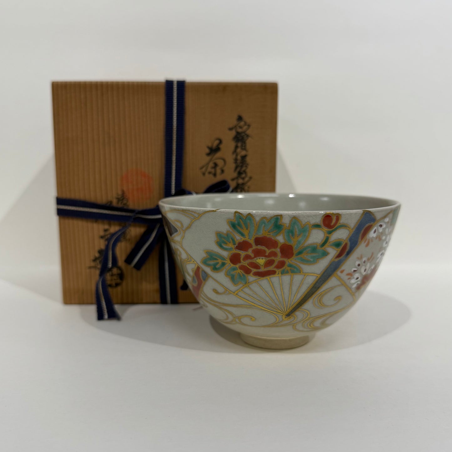 SBKTB122  色繪流水扇面茶碗