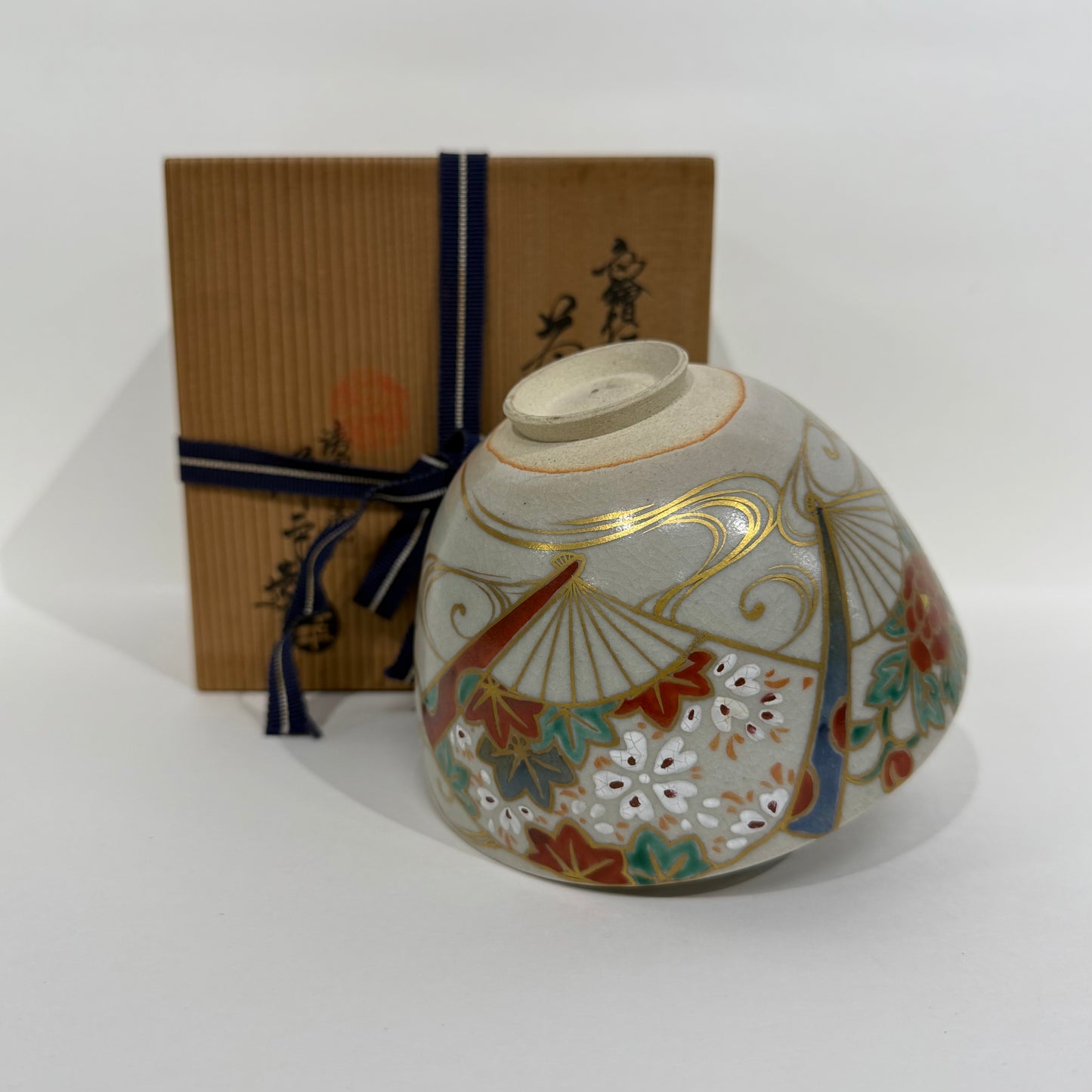 SBKTB122  色繪流水扇面茶碗